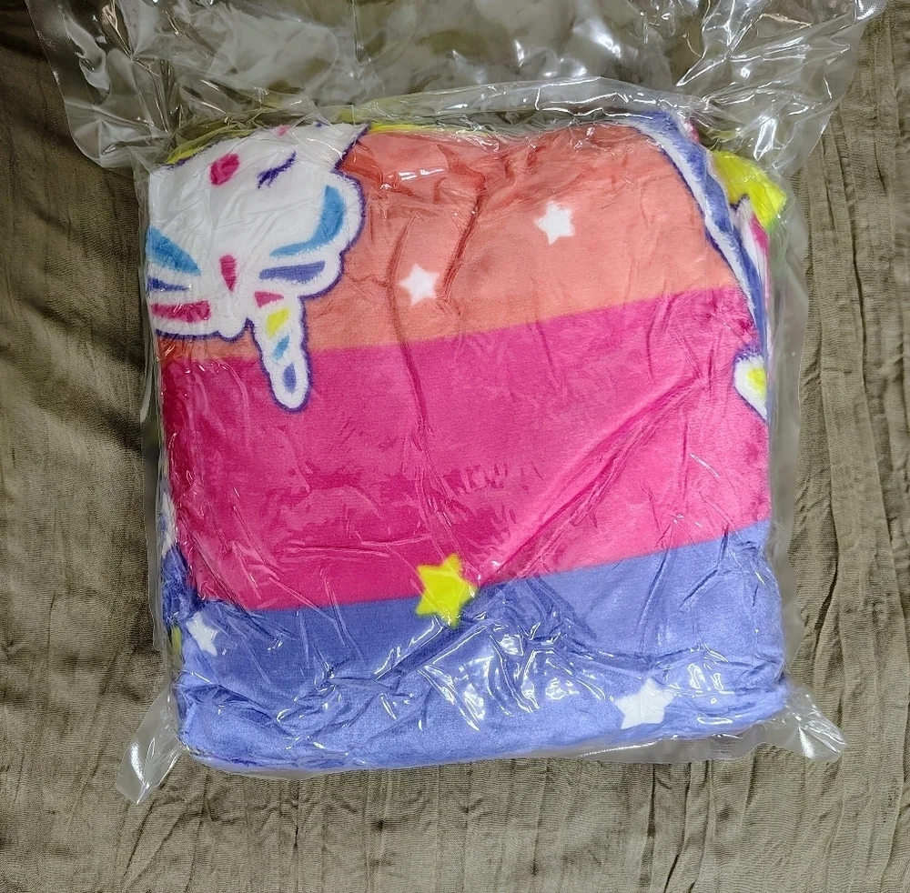 Girls Premium Flannel Throw Blanket Colorful Unicorn Glow-in-the-Dark